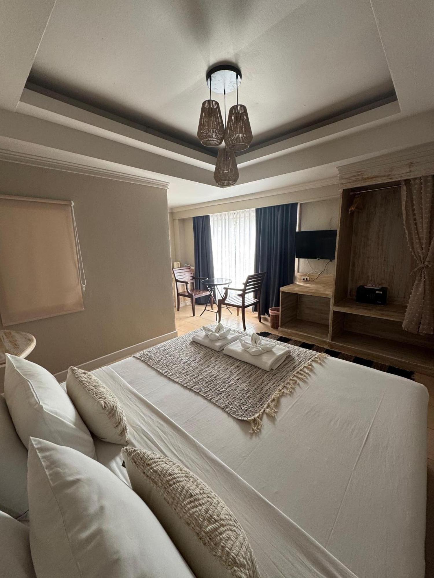 The Taksim Patong Beach Hotel Ngoại thất bức ảnh